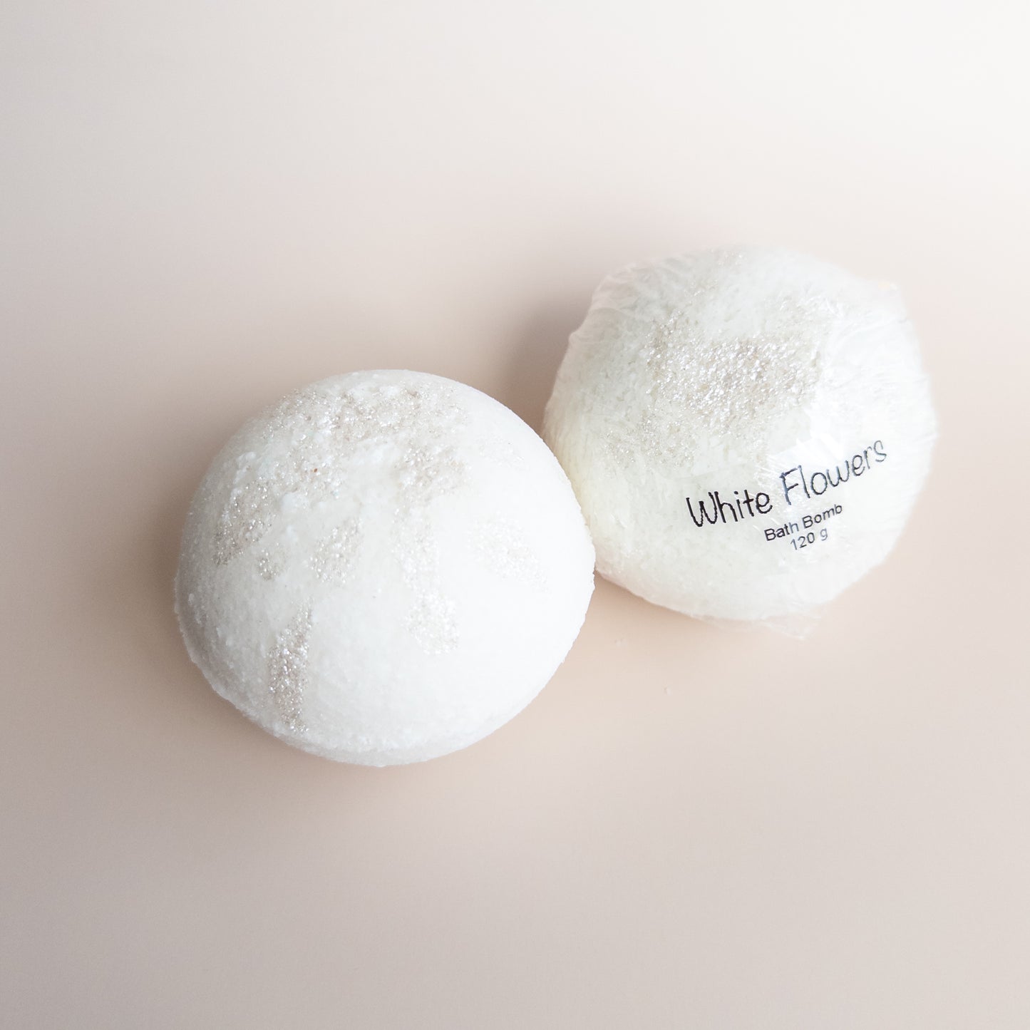 White Flowers Bath Bomb